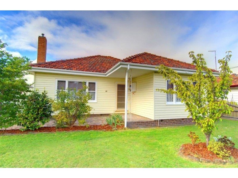 14 Shirley Street, Wendouree VIC 3355