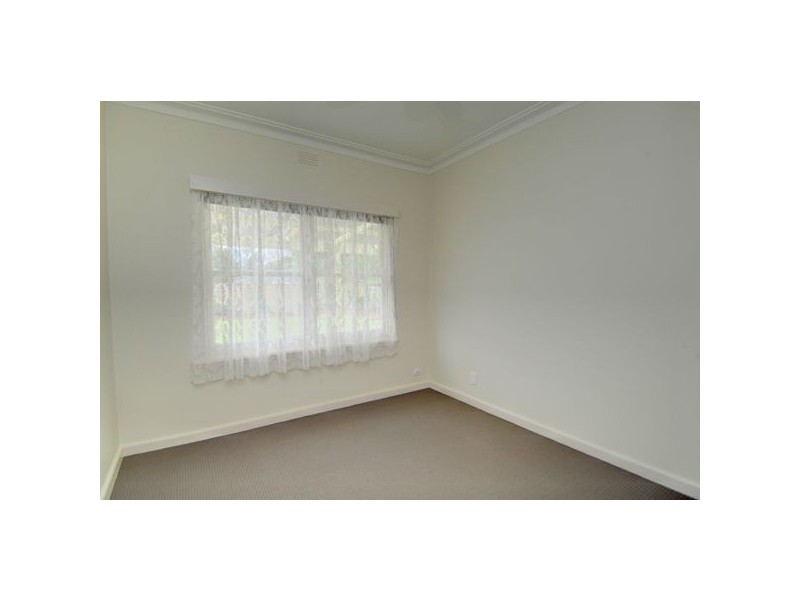 14 Shirley Street, Wendouree VIC 3355