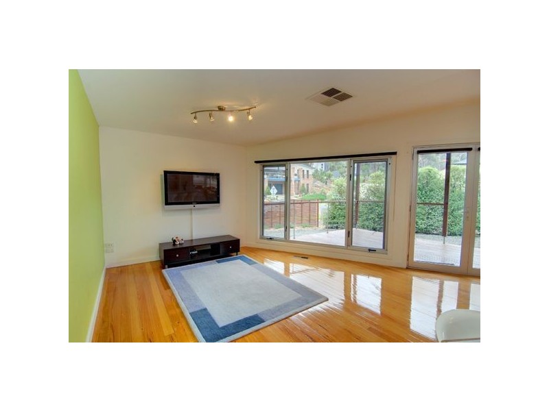 8 Bergs Lane, Mount Helen VIC 3350