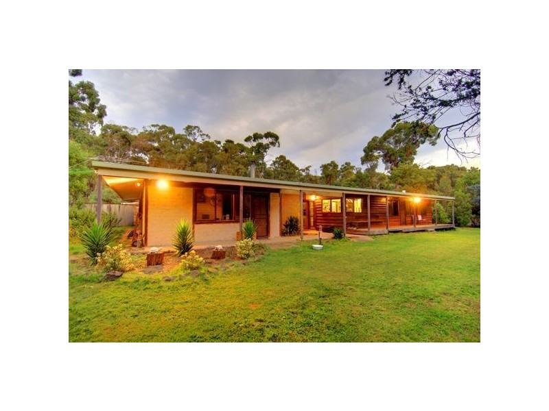 16 McCartys Lane, Buninyong VIC 3357