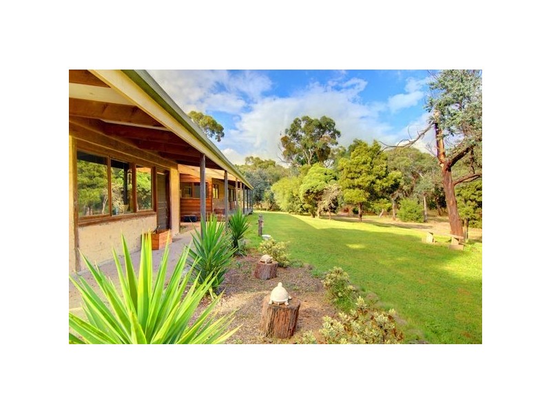 16 McCartys Lane, Buninyong VIC 3357