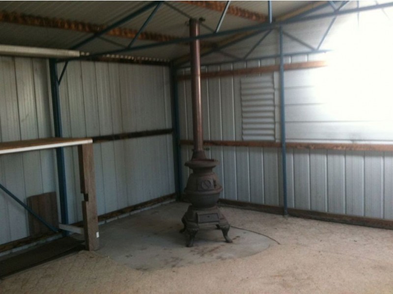 4/301 Main Road, Golden Point VIC 3350