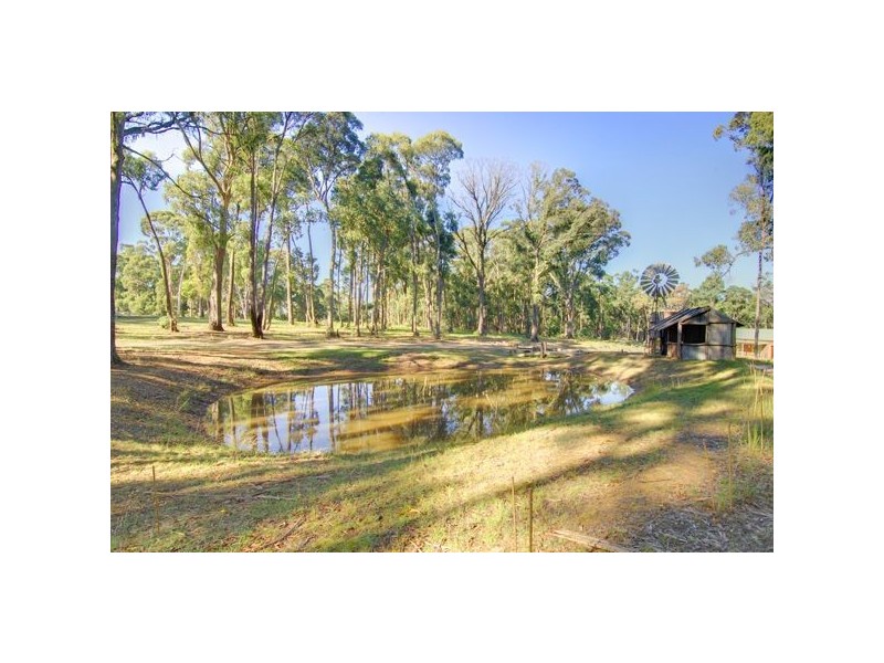 59 Tooheys Close, Gordon VIC 3345