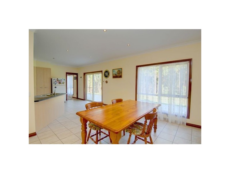 59 Tooheys Close, Gordon VIC 3345