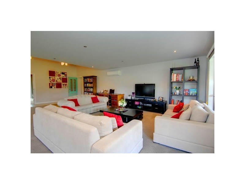 60 Harbours Rd, Ballarat VIC 3350