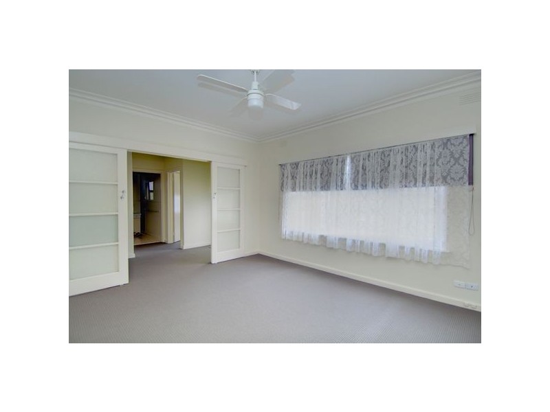 14 Shirley Street, Wendouree VIC 3355