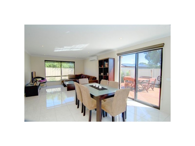 153 Canadian Lakes Boulevard, Ballarat VIC 3350