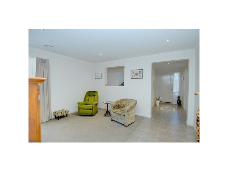 3 Hanwood Close, Delacombe VIC 3356