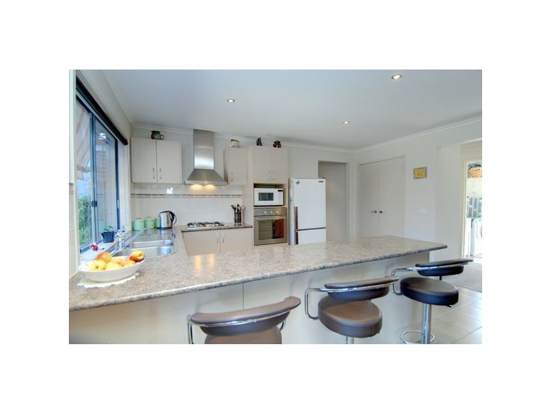 3 Hanwood Close, Delacombe VIC 3356