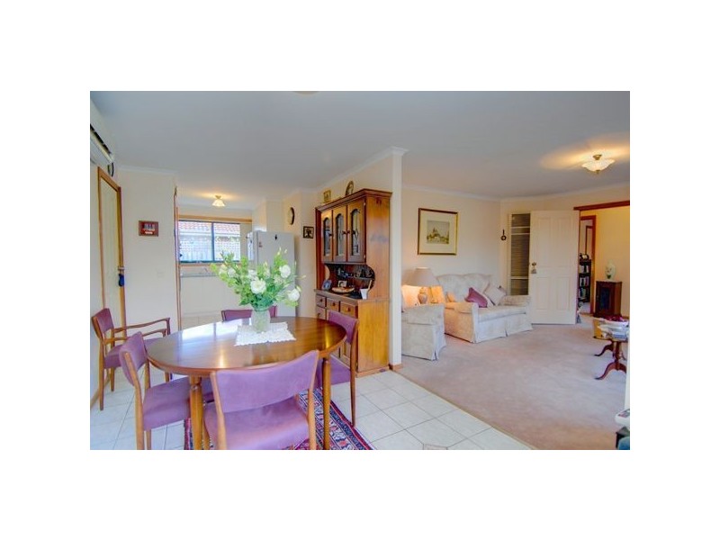 2 Lauderdale Avenue, Alfredton VIC 3350