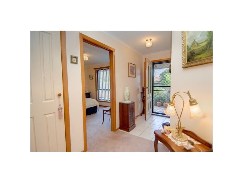 2 Lauderdale Avenue, Alfredton VIC 3350