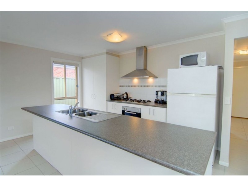 18 Orbost Drive, Macarthur Park, Ballarat VIC 3350