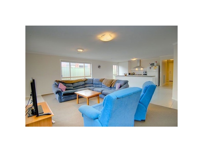 18 Orbost Drive, Macarthur Park, Ballarat VIC 3350