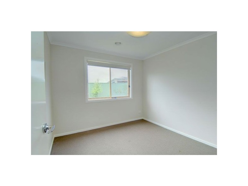 18 Orbost Drive, Macarthur Park, Ballarat VIC 3350