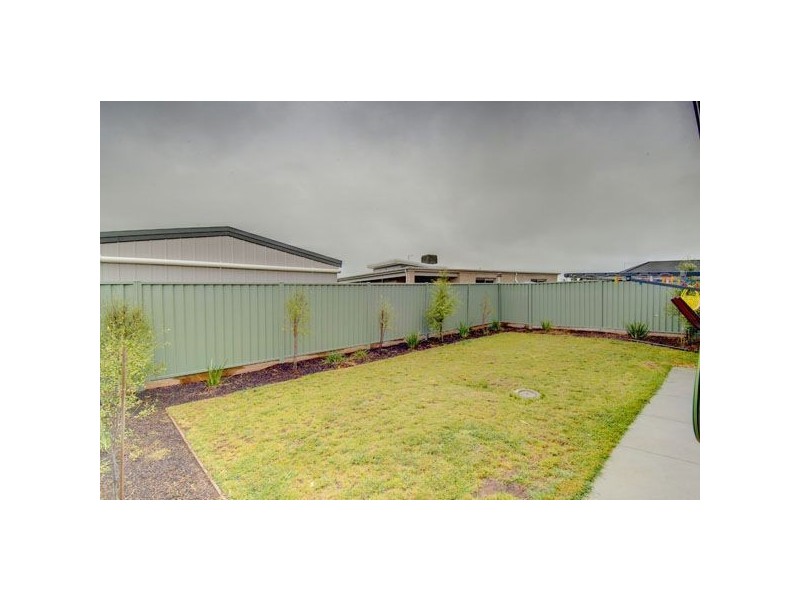 18 Orbost Drive, Macarthur Park, Ballarat VIC 3350