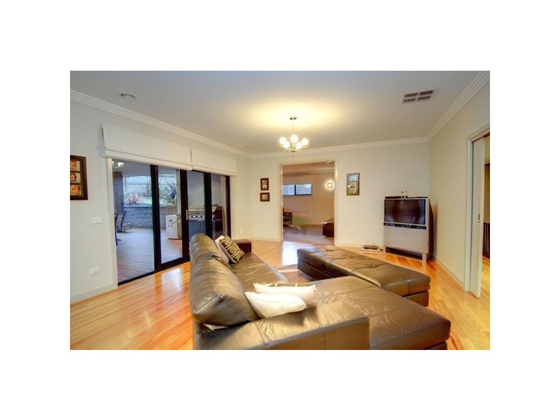 12 Zoe Drive, Mount Helen VIC 3350