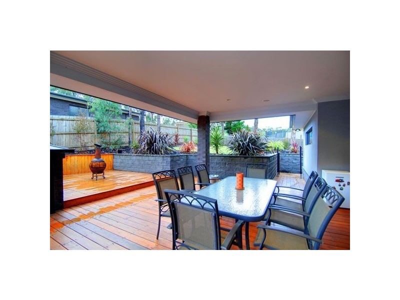 12 Zoe Drive, Mount Helen VIC 3350