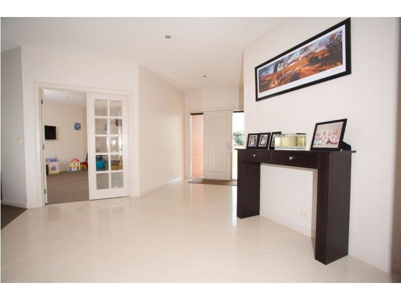 105 Sweeney Rd, Ballarat VIC 3350