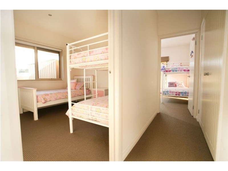 105 Sweeney Rd, Ballarat VIC 3350