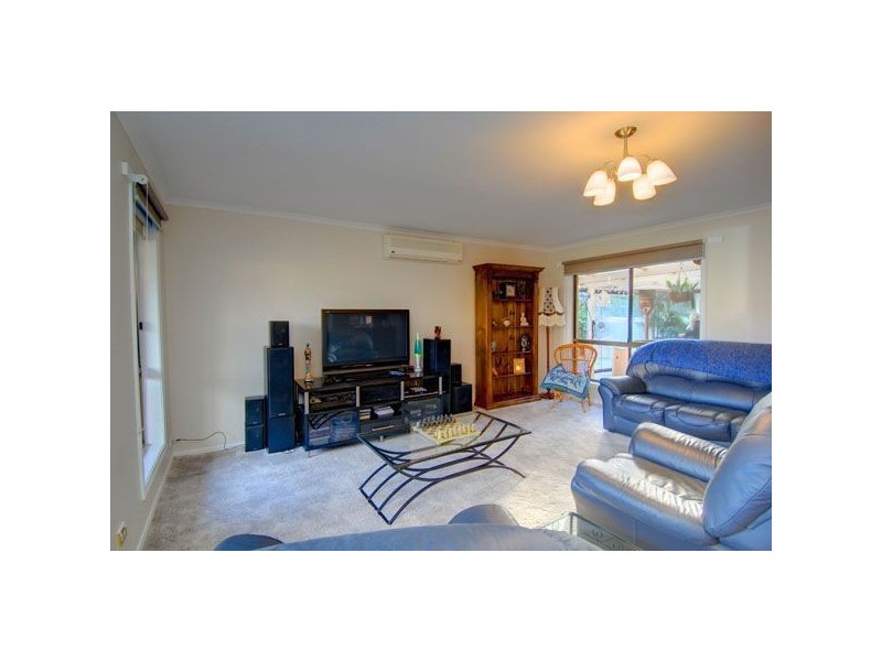 9 Wattletree Drive, Mount Helen VIC 3350