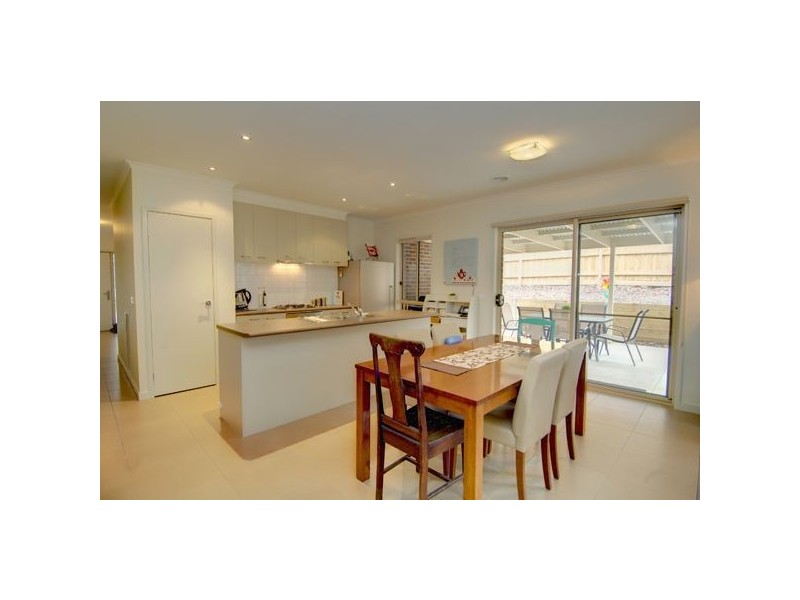 5 Fletcher Court, Mount Helen VIC 3350