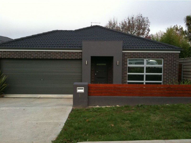 14 Pryor Street, Mount Pleasant VIC 3350