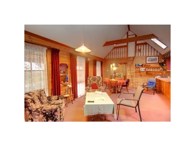 95 Centre Road, Beaufort VIC 3373