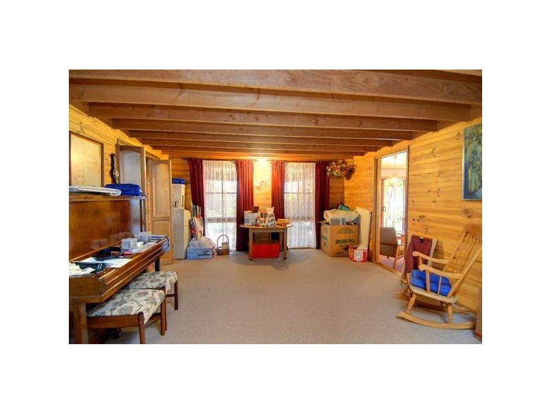 95 Centre Road, Beaufort VIC 3373