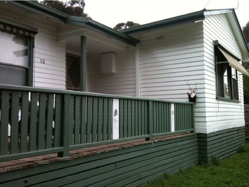 12 Moore Street, Creswick VIC 3363