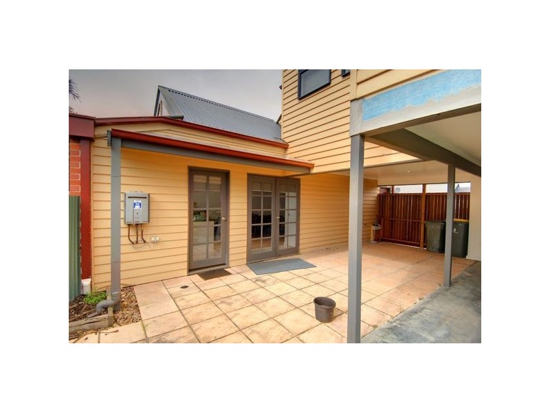 2/204 Drummond Street South, Ballarat Central VIC 3350