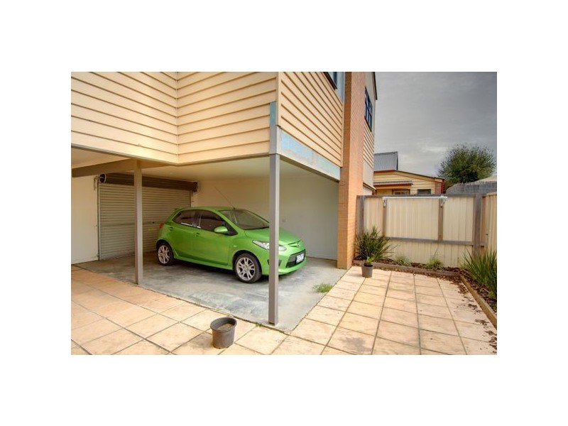 2/204 Drummond Street South, Ballarat Central VIC 3350