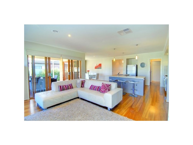 44 Waterford Drive, Macarthur Park, Ballarat VIC 3350