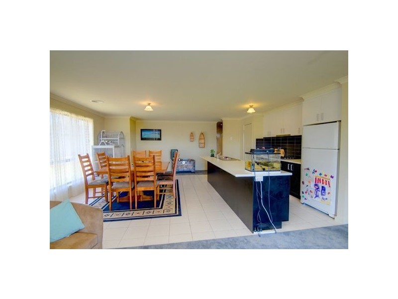 5 Chilton Close, Delacombe VIC 3356