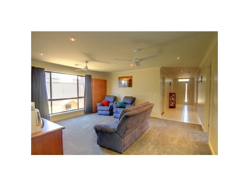 5 Chilton Close, Delacombe VIC 3356