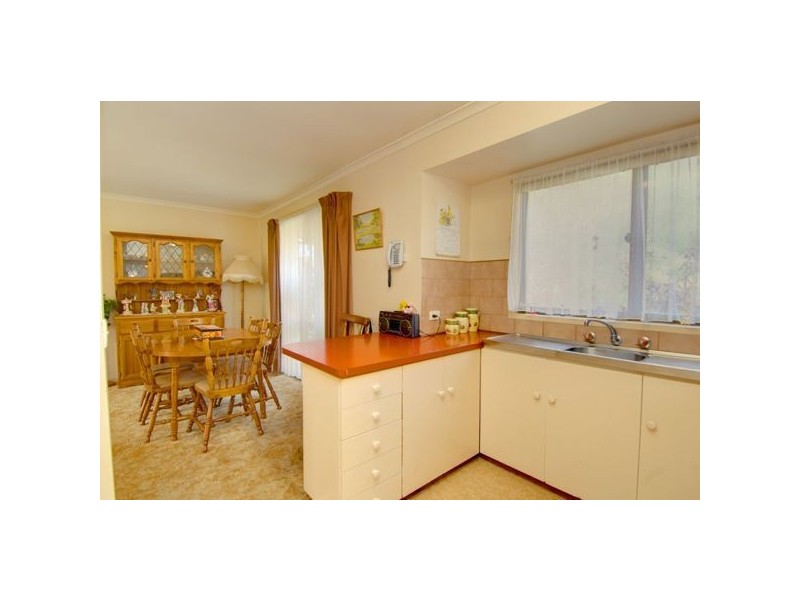 4 Allenby Court, Mount Clear VIC 3350