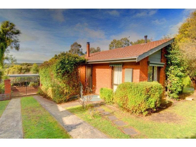 4 Allenby Court, Mount Clear VIC 3350