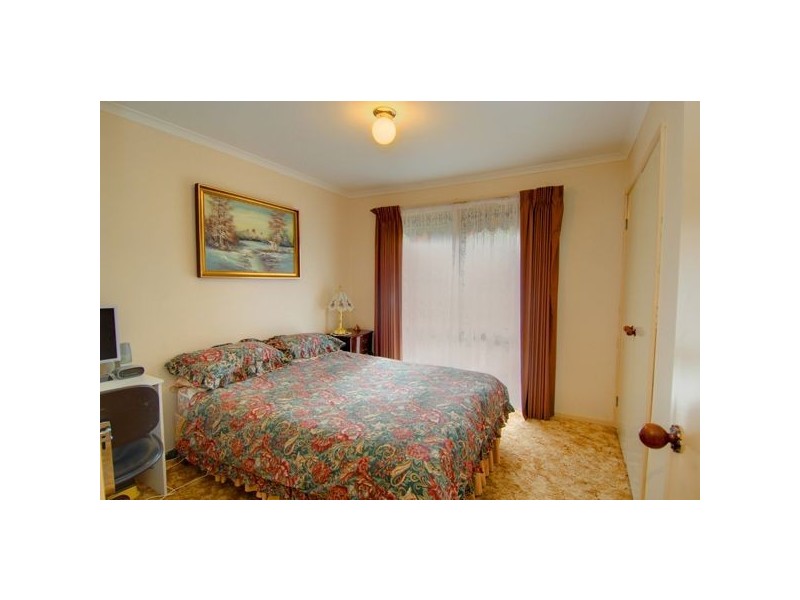 4 Allenby Court, Mount Clear VIC 3350