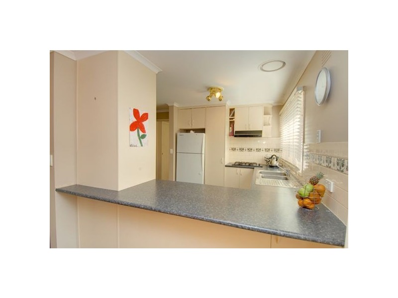 20 Harding Grove, Cardigan VIC 3352