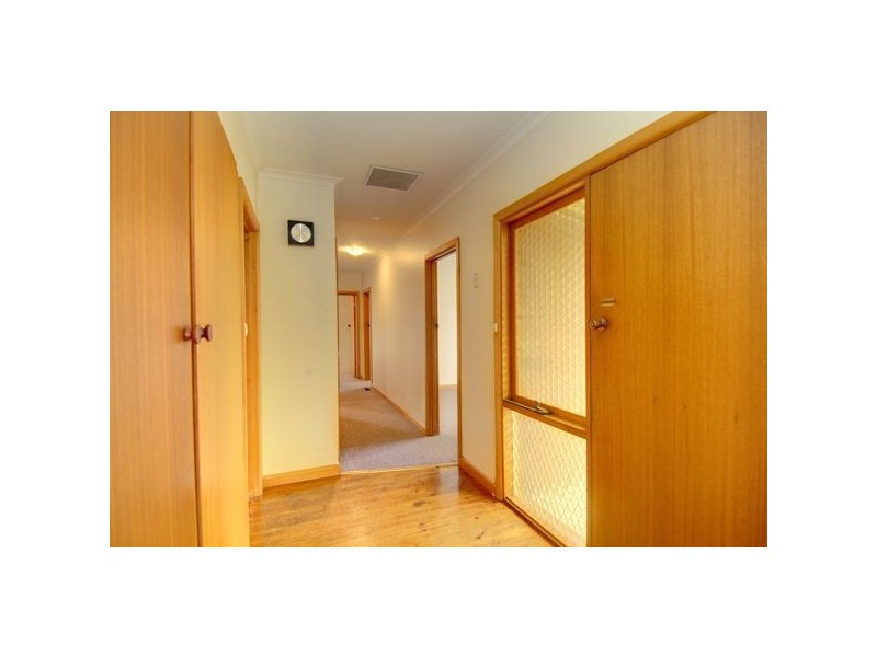 1 Bruce Drive, Sebastopol VIC 3356