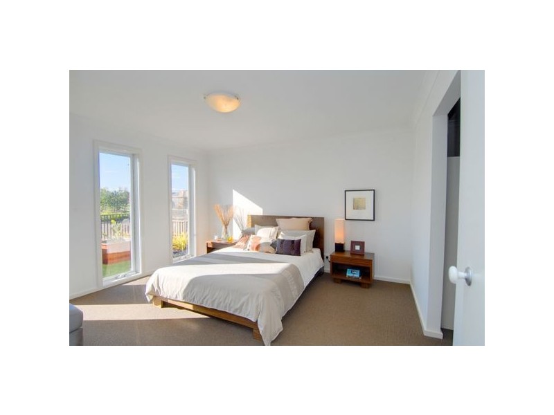 4 Chase Boulevard, Alfredton VIC 3350