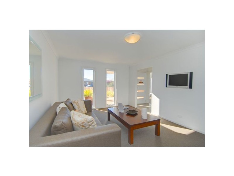 4 Chase Boulevard, Alfredton VIC 3350