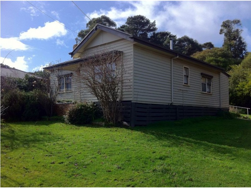 2 St Georges Lake Road, Creswick VIC 3363