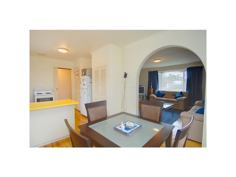 260 Learmonth Road, Wendouree VIC 3355