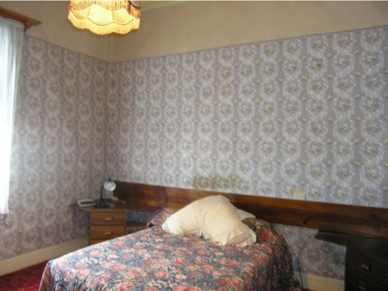 75 Service St, Clunes VIC 3370