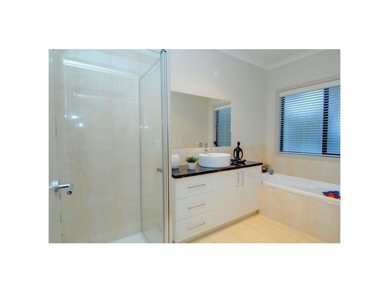 12 Zoe Drive, Mount Helen VIC 3350