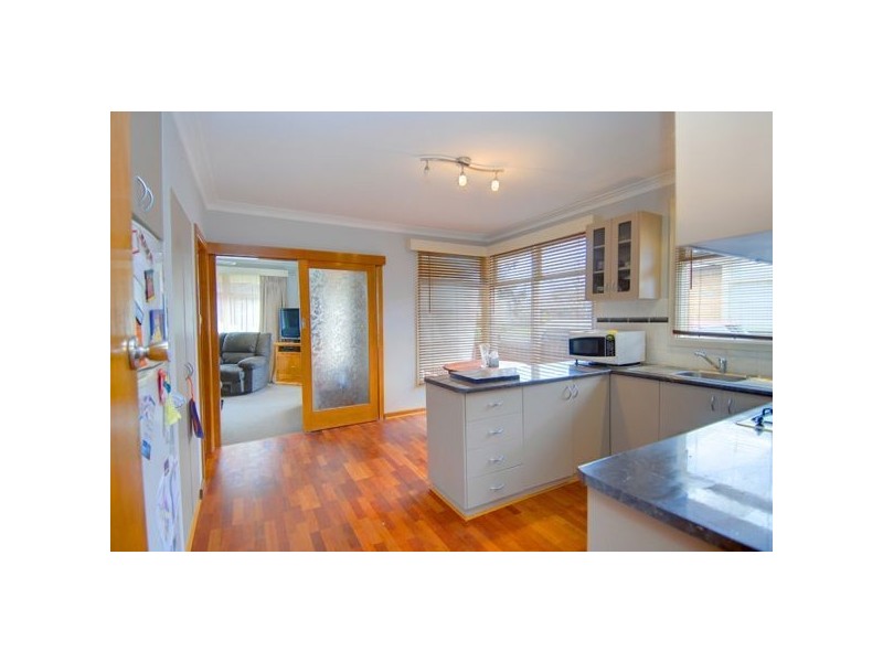 10 Lavinia Drive, Ballarat VIC 3350