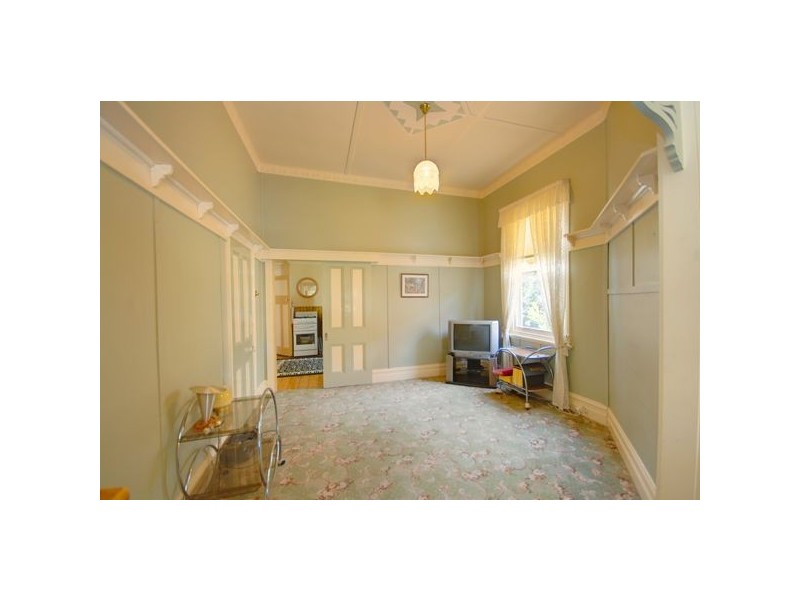 8 Doveton Crescent, Ballarat VIC 3350