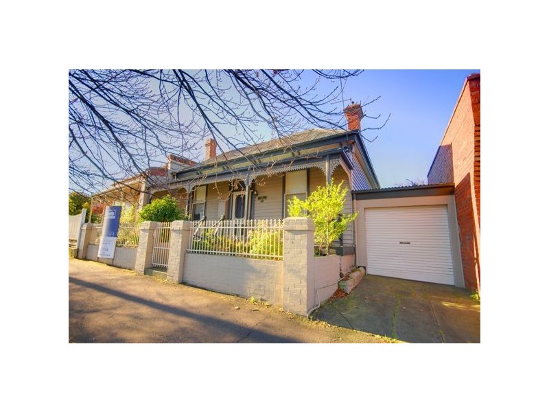 8 Doveton Crescent, Ballarat VIC 3350