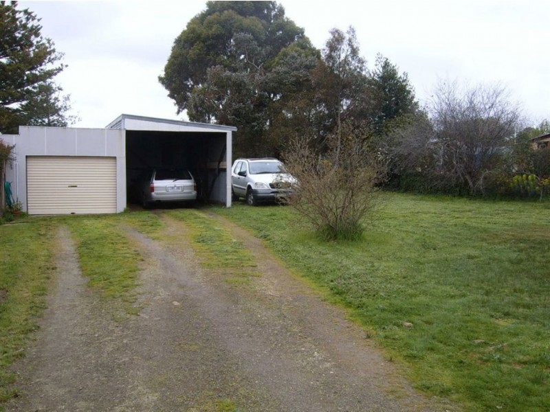 16 Gardiner Street, Creswick VIC 3363