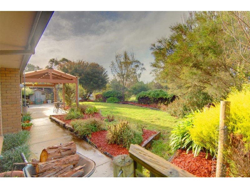 155 Kirks Road, Smythes Creek VIC 3351